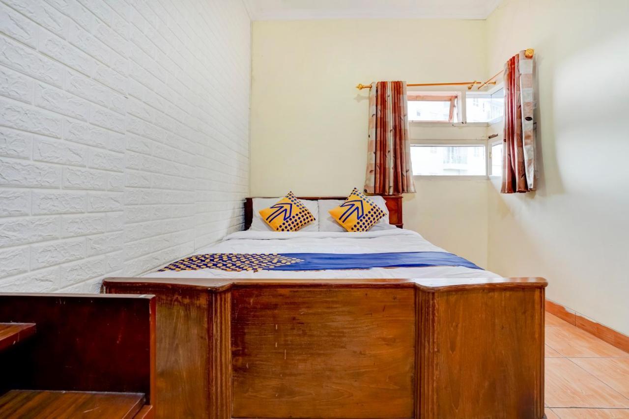 Radio Backpacker Guesthouse Syariah Bandung Exteriér fotografie