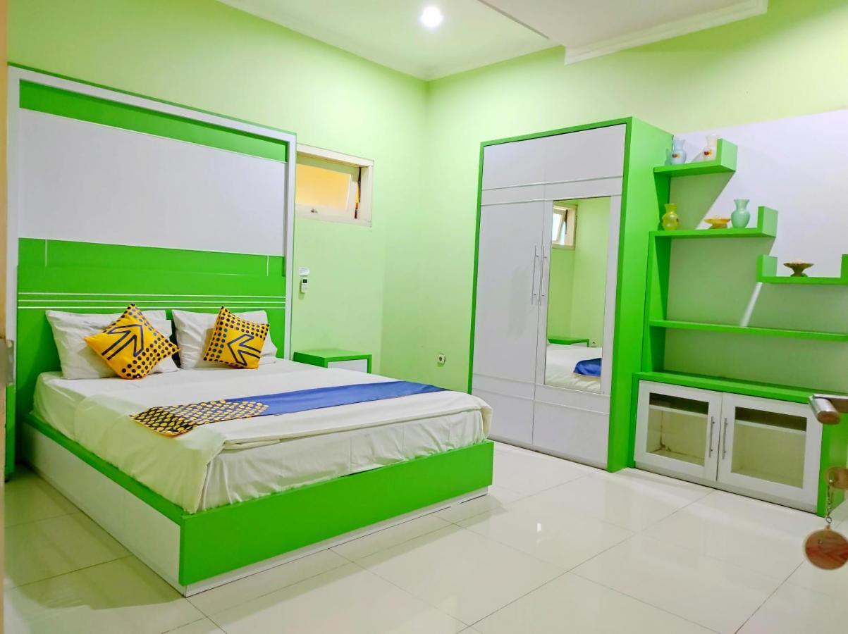 Radio Backpacker Guesthouse Syariah Bandung Exteriér fotografie